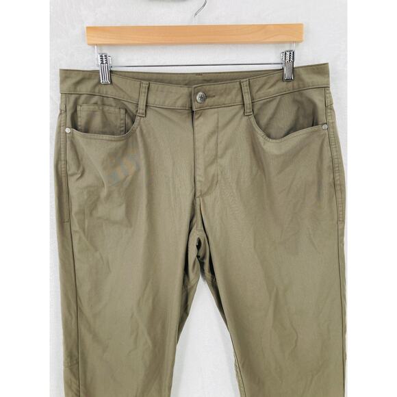 Swiss Tech Pants Mens 36x30 Tan Stretch Polyester Performance Outdoor Chino - Picture 2 of 12
